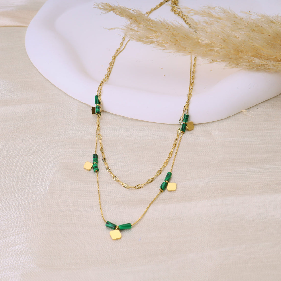 Dubbele Ketting met Groene Steentjes – Gelaagd & Elegant | Twinolo