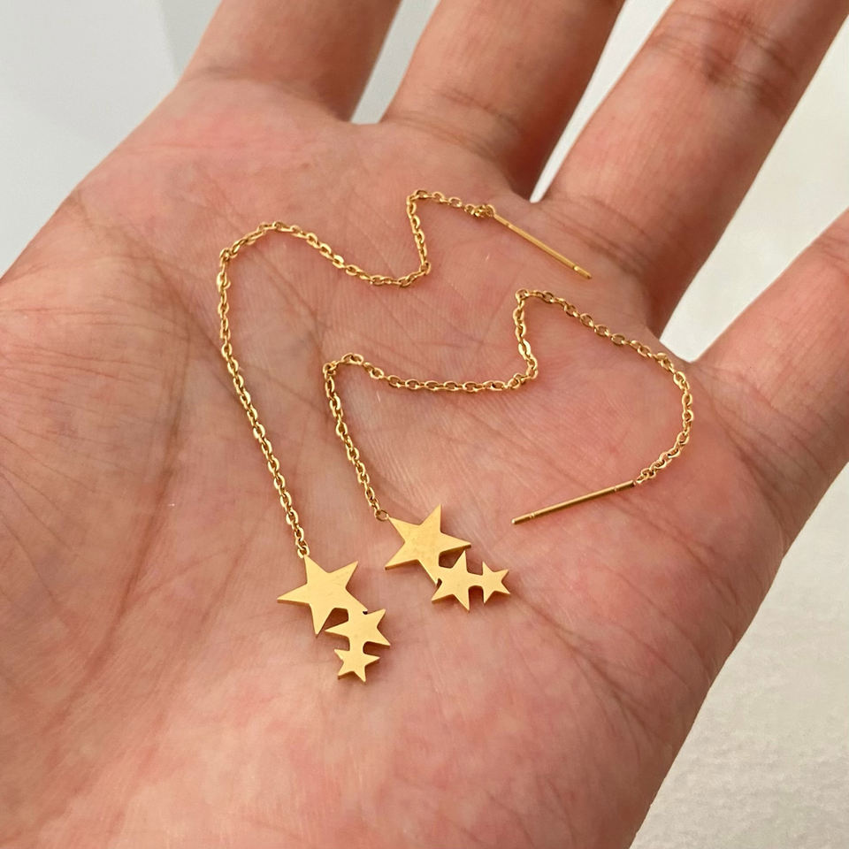Oorhanger met Hangende Ketting & Sterren – Speels & Elegant | Twinolo