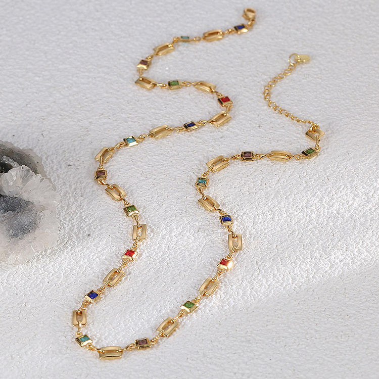 Ketting met steen – elegante hangerketting met fonkelende steen, perfect voor dagelijks gebruik of speciale gelegenheden.