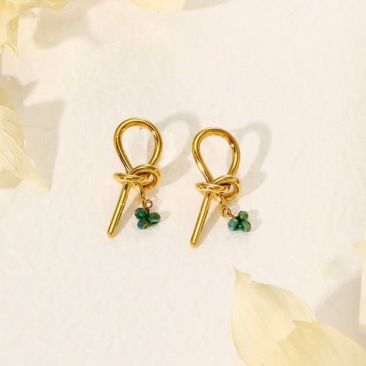 Gouden Oorbellen met Groene Stenen – Luxe & Kleurvol | Twinolo