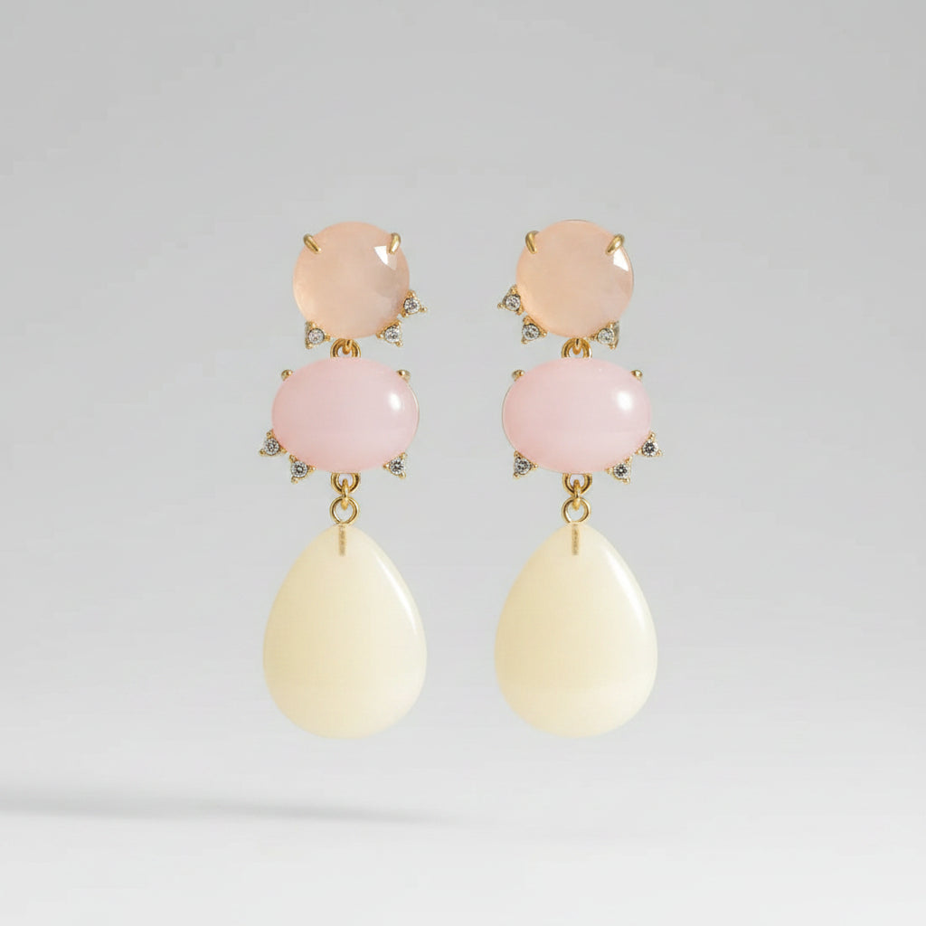 Lange Oorbellen met Beige Steen – Goudkleurig | TWINOLO