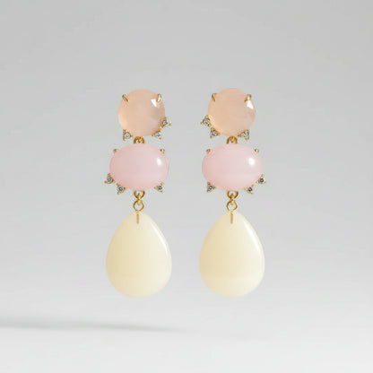 Lange Oorbellen met Beige Steen – Goudkleurig | TWINOLO