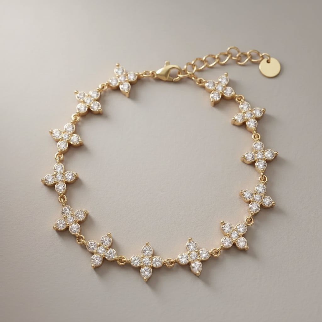 Bracelet fleuri avec pierres vertes et blanches – Couleur or – Acier inoxydable | TWINOLO