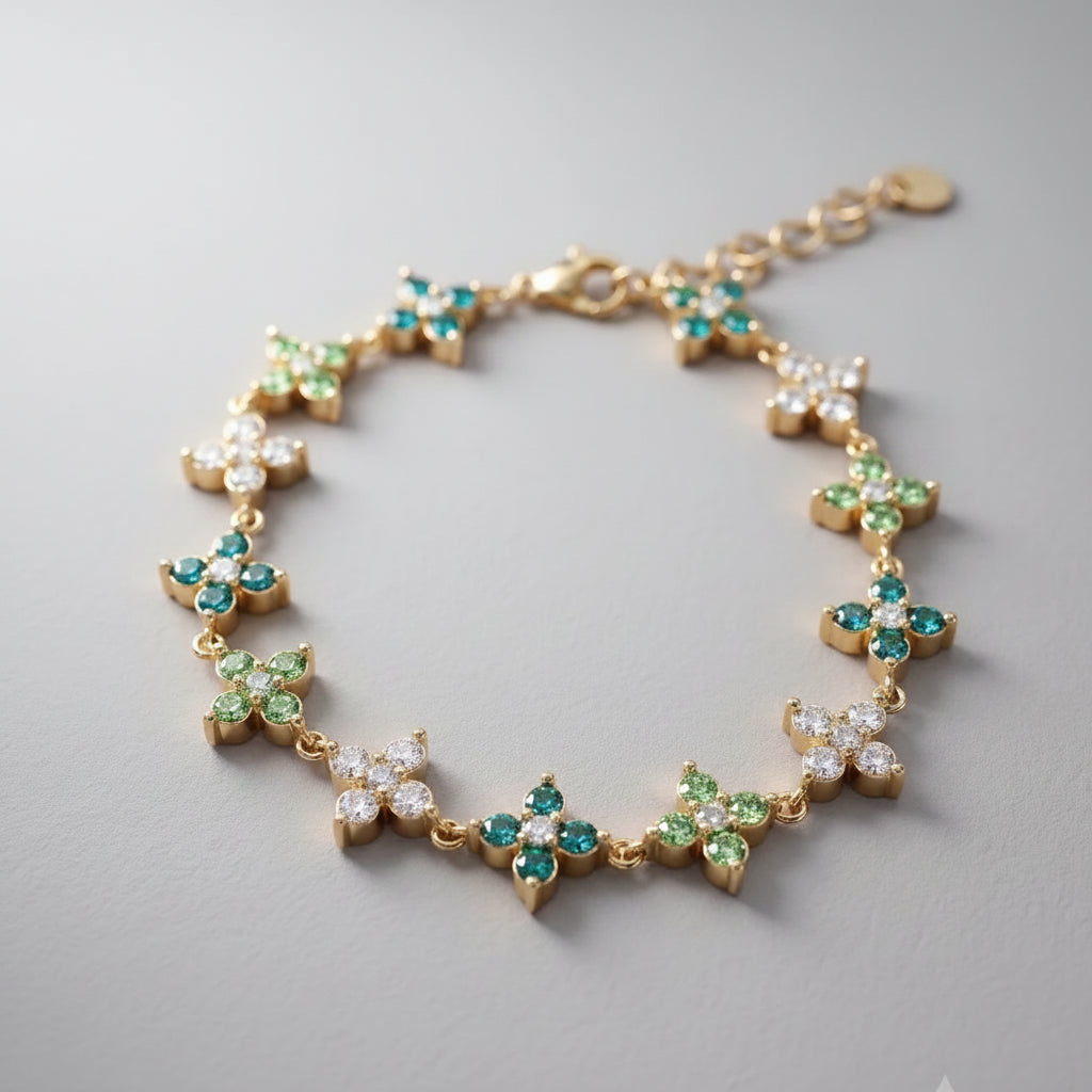 Bracelet fleuri avec pierres vertes et blanches – Couleur or – Acier inoxydable | TWINOLO