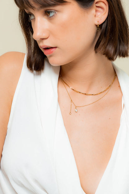 Créoles Dorées avec Breloque Solaire – Look Estival | Twinolo