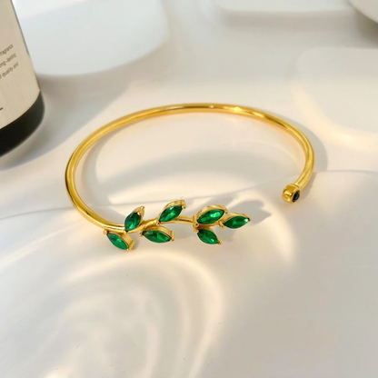 Cuff Bracelet with Zirconia Stones – Luxurious & Timeless | Twinolo 