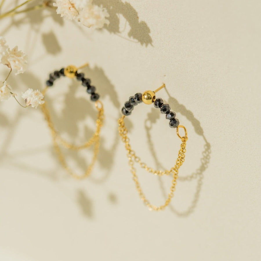 Boucles d'oreilles avec chaîne perlée – Look Boho Chic | Twinolo