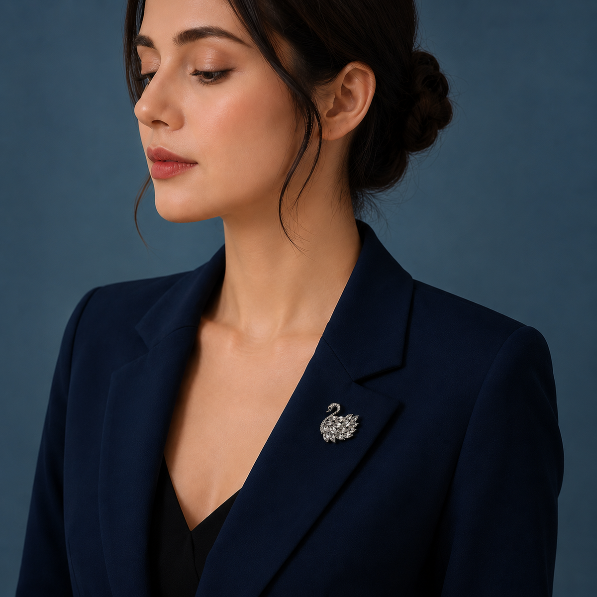Brooch - Elegant Brooch with Crystals | Twinolo