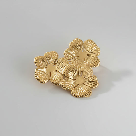 Broche Fleur Dorée – Design Élégant à 3 Fleurs - Acier Inoxydable | Twinolo