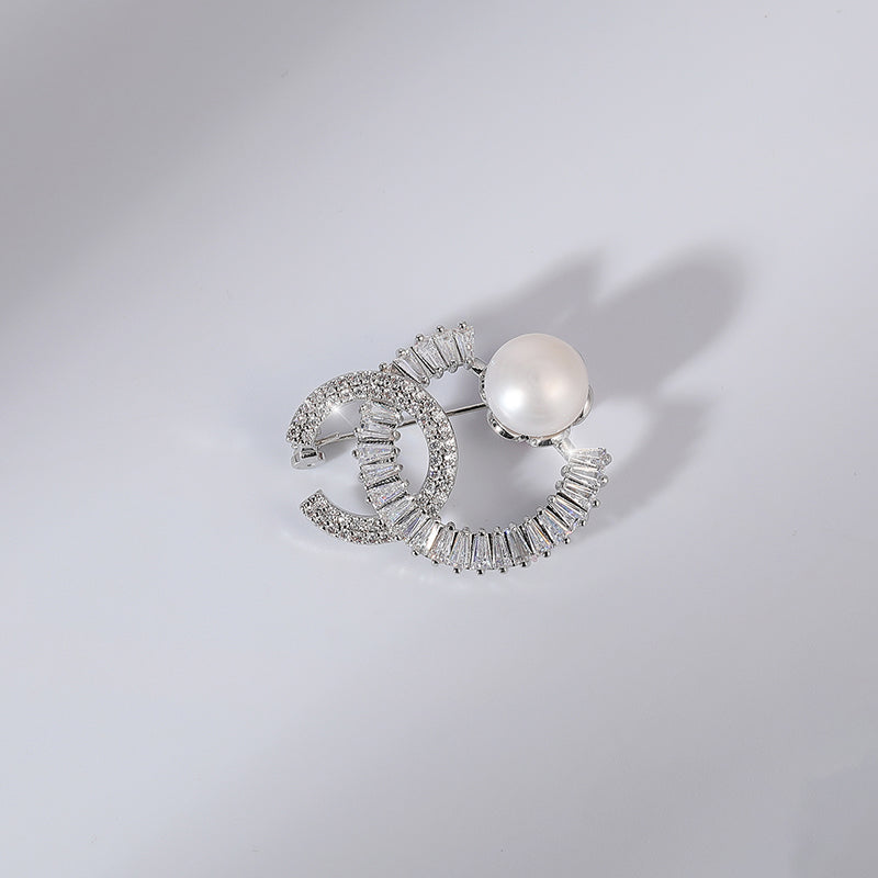 Brooch - Elegant Brooch with Crystals | Twinolo