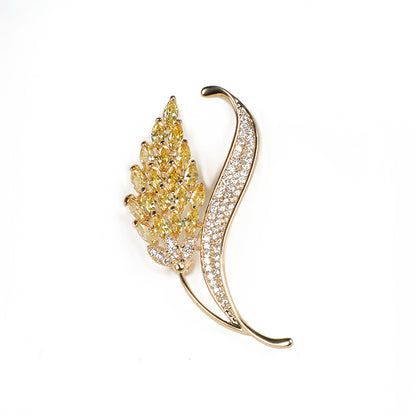 Flower Brooch - Elegant Brooch with Crystals | Twinolo
