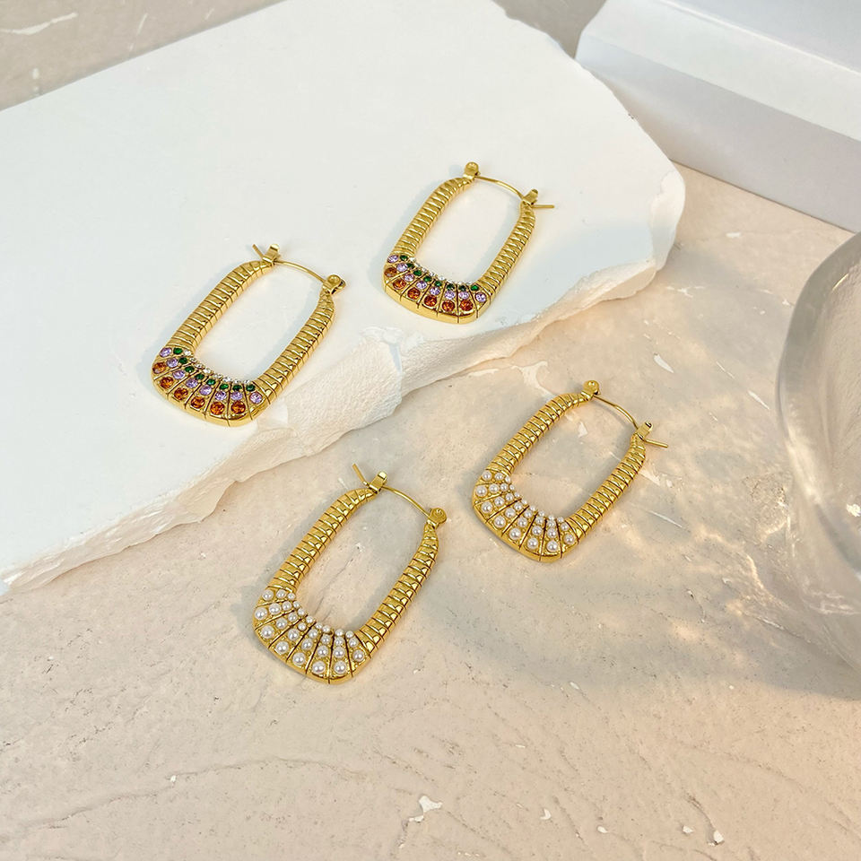 Boucles d'oreilles créoles avec perles et pierres colorées – Design unique | Twinolo