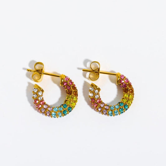 Regenboog Hoepeloorbellen – Zirkonia in Kleurrijk Design | Twinolo