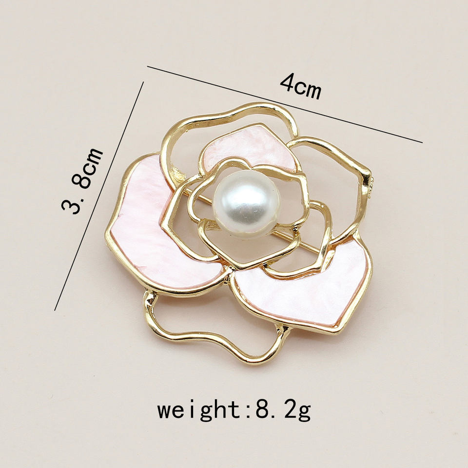 Flower Brooch - Elegant Brooch with Pearl | Twinolo