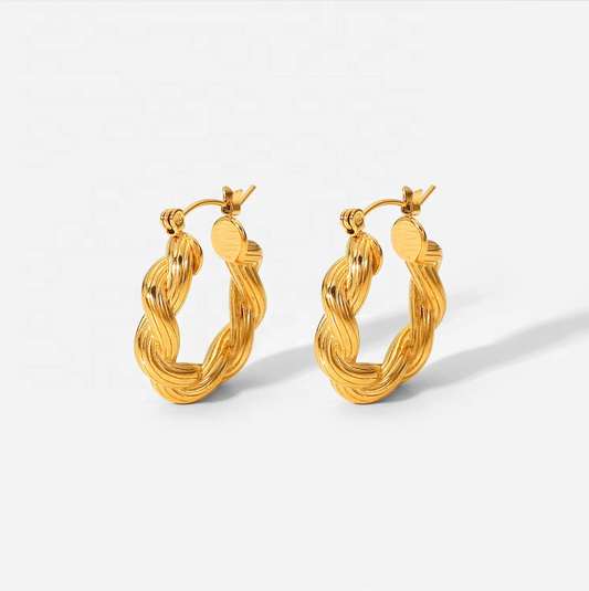 Golden Croissant Earrings – Classic with a Twist | Twinolo