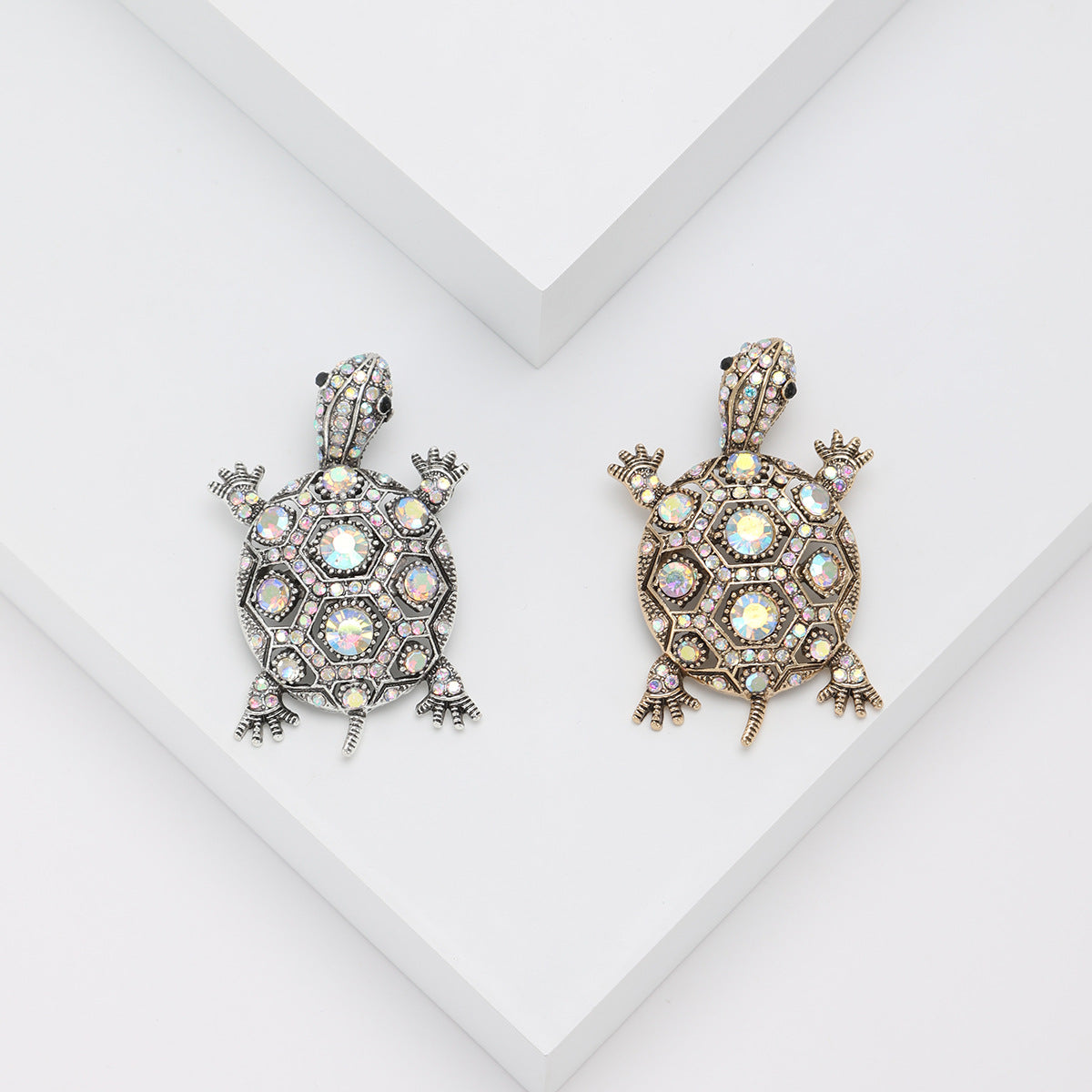 🐢 Schildpadbroche met Kristallen – Elegante Broche | Twinolo