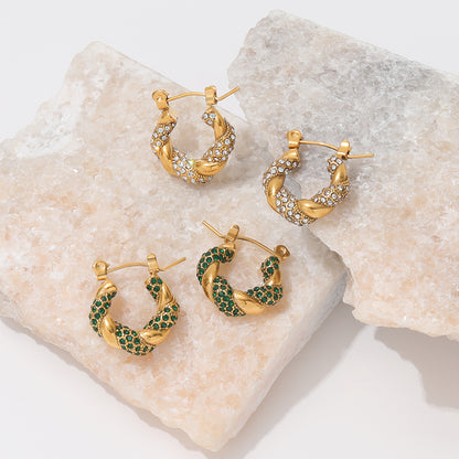 Croissant Oorbellen met Glanzende Groene Zirkonia – Stijlvol Contrast | Twinolo