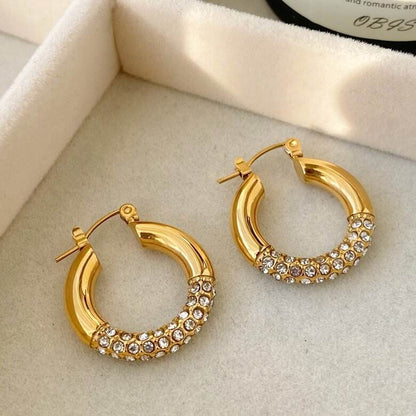 Boucles d'oreilles créoles avec Zirconia – Éclat intemporel | Twinolo