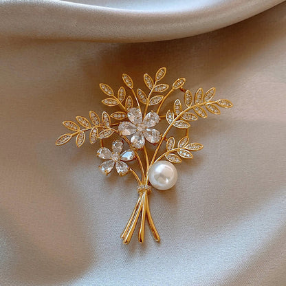 💐 Gouden Bloemenboeket Broche met Parel en Kristallen | Twinolo
