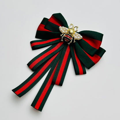 🎀 Broche en forme de Nœud - Élégante Broche avec design d'Abeille | Twinolo