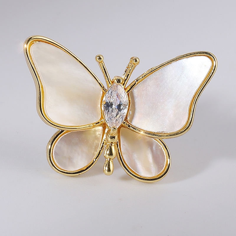 🦋 Butterfly Brooch - Elegant Brooch with Crystals | Twinolo