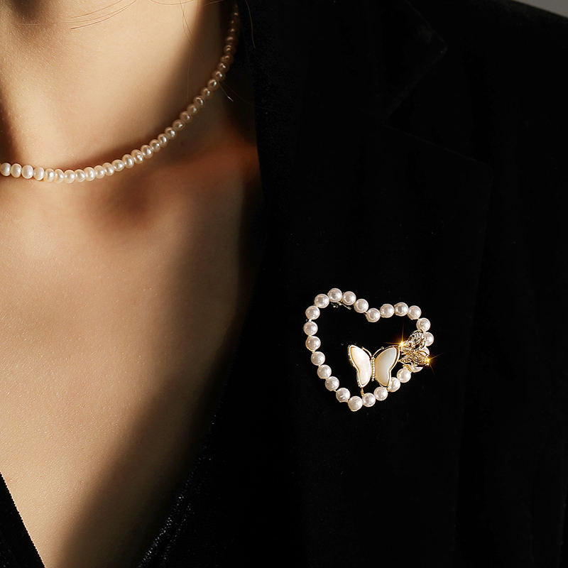 🦋 Butterfly Brooch - Elegant Brooch with Pearls | Twinolo