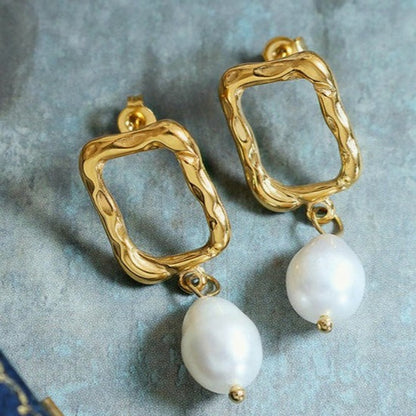 Boucles d'oreilles en or avec perle subtile - Élégance minimaliste | Twinolo
