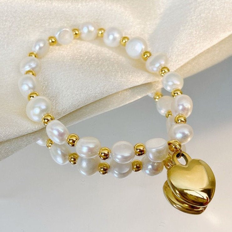 Bracelet de perles d'eau douce avec breloque cœur | Twinolo