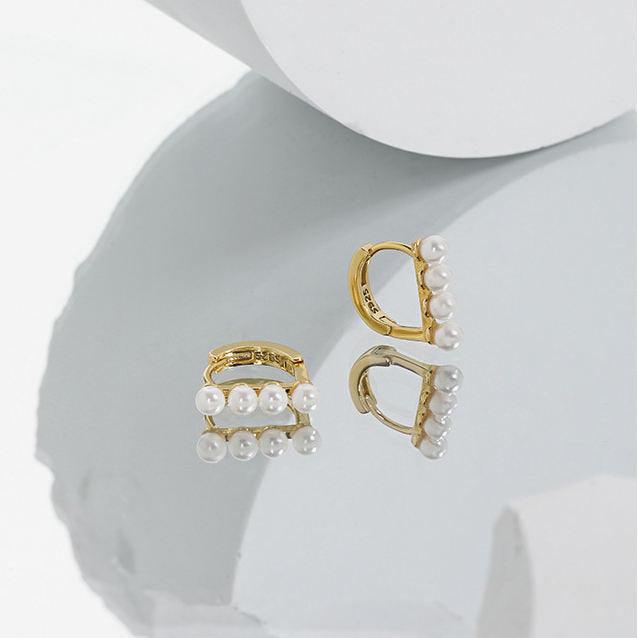 Oorhangers met Witte Zoetwaterparel – Pure Elegantie | Twinolo