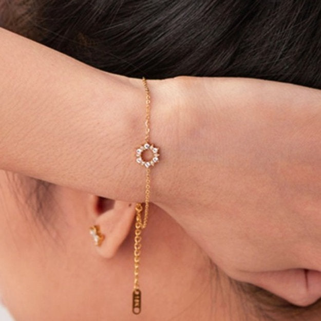 Fijne Armband met Zonbedel – Subtiel & Stralend | Twinolo