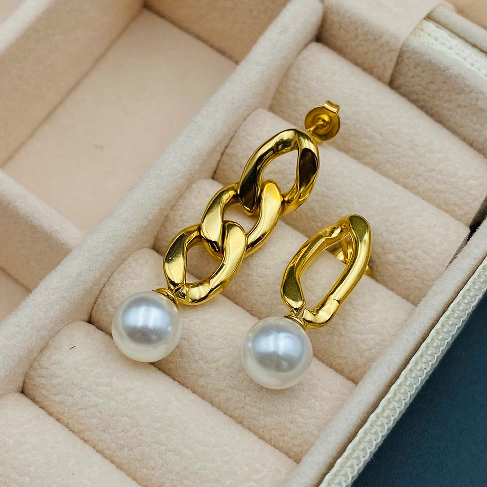 Pearl and Link Chain Earrings – Modern & Elegant | Twinolo