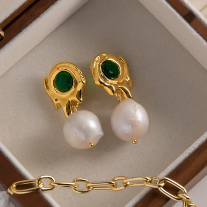 Boucles d'oreilles avec Pierre Verte et Perle – Classique et Coloré | Twinolo